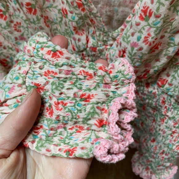 Free People *RARE* SHE MADE ME Peasant Floral Blouse Crop Top - Picture 3 of 12